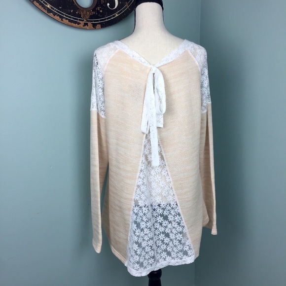 Anthropologie Tops - Anthropologie Sweater